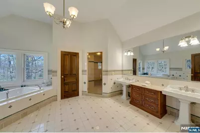 213 Stokes Farm Road, Franklin Lakes, NJ 07417 - Photo 23