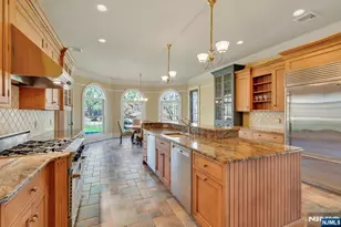 213 Stokes Farm Rd, Franklin Lakes, NJ 07417 - Photo 13