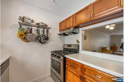 707 Thoreau Court, Mahwah, NJ 07430 - Photo 7