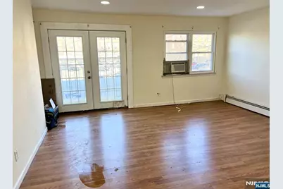 18 President Street, East Newark, NJ 07029 - Photo 5