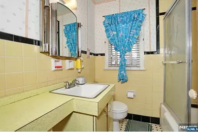 29 Elberon Avenue, Paterson, NJ 07502 - Photo 9