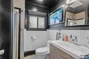 82 Garfield Ave, Jersey City, NJ 07305 - Photo 9