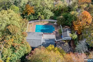 75 Cherokee Ave, Allendale, NJ 07401 - Photo 3