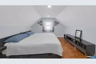 50 Henry Street, Hasbrouck Heights, NJ 07604 - Photo 15