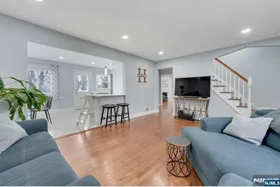 50 Henry Street, Hasbrouck Heights, NJ 07604 - Photo 5