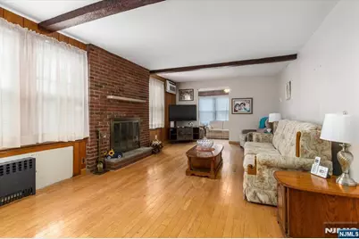 7 Delafield Avenue, Rutherford, NJ 07070 - Photo 5