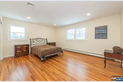 5 Pin Oak, West Caldwell, NJ 07006 - Photo 29