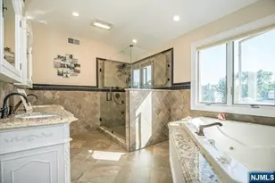 16 Lawrence Rd, Wayne, NJ 07470 - Photo 17