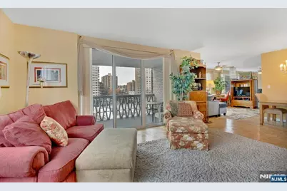 2000 Linwood Avenue 5A #5A, Fort Lee, NJ 07024 - Photo 15