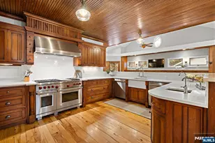 12 Midwood Rd, Glen Rock, NJ 07452 - Photo 5