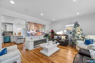 51 Garden St, Teaneck Township, NJ 07666 - Photo 3