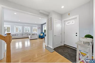 444 Oncrest Terrace, Cliffside Park, NJ 07010 - Photo 11