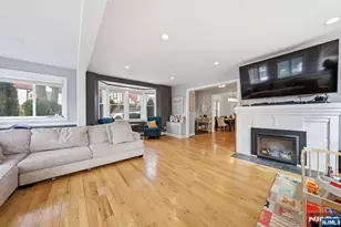 444 Oncrest Terrace, Cliffside Park, NJ 07010 - Photo 13