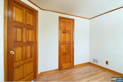 12 Mill Street, Elmwood Park, NJ 07407 - Photo 11