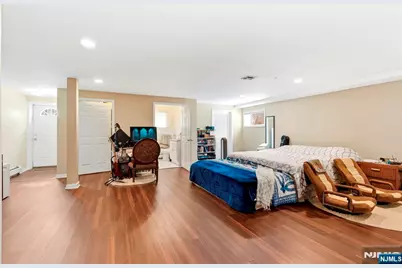 2 Maple Avenue, Waldwick, NJ 07463 - Photo 19