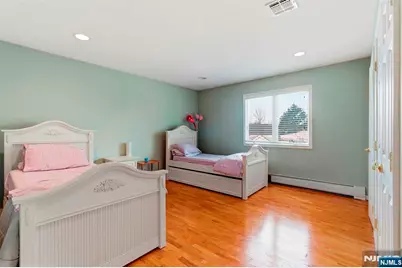 2 Maple Avenue, Waldwick, NJ 07463 - Photo 15