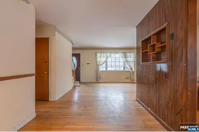 88 Lakeshore Drive, Oakland, NJ 07436 - Photo 7