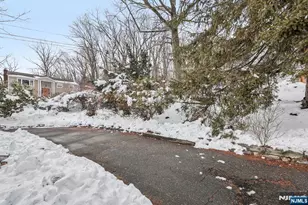 33 Lotz St, North Haledon, NJ 07508 - Photo 31