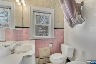 1342 Pennington Rd, Teaneck Township, NJ 07666 - Photo 21