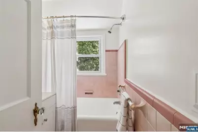 11 S Monroe Street, Ridgewood, NJ 07450 - Photo 21