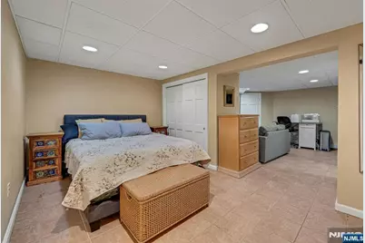 379 W Shore Drive, Wyckoff Township, NJ 07481 - Photo 27