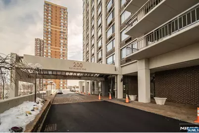 200 Old Palisade Road 16E #16E, Fort Lee, NJ 07024 - Photo 7
