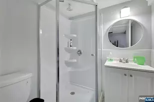 119 Sussex Rd, Bergenfield, NJ 07621 - Photo 27