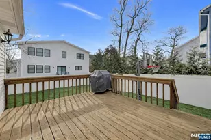 119 Sussex Rd, Bergenfield, NJ 07621 - Photo 31