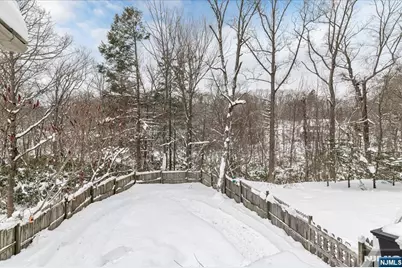 87 Fairlawn, West Milford, NJ 07421 - Photo 25