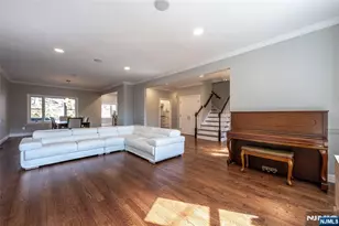 33 Country Club Rd, Tenafly, NJ 07670 - Photo 5