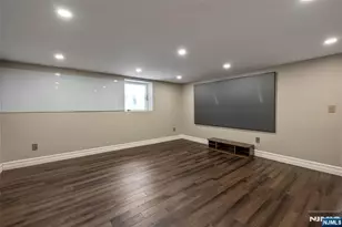 33 Country Club Rd, Tenafly, NJ 07670 - Photo 31