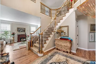 134 Arthur Court, Mahwah, NJ 07430 - Photo 5