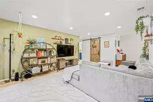 2213 Hilltop Rd, Mahwah, NJ 07430 - Photo 3