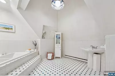 328 Carmita Avenue, Rutherford, NJ 07070 - Photo 23