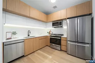 649 38th Street 509, Union City, NJ 07087 - Photo 5