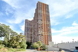 100 Old Palisade Road 1013, Fort Lee, NJ 07024 - Photo 33