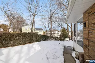 124 Hawthorne Ave, Clifton, NJ 07011 - Photo 27