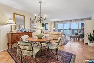 555 North Ave 17-U, Fort Lee, NJ 07024 - Photo 5