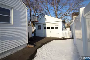 604 Elm Ave, Saddle Brook Township, NJ 07663 - Photo 15