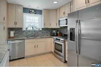 224 Rossiter Avenue, Paterson, NJ 07502 - Photo 13