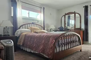 560 Boulevard, New Milford, NJ 07646 - Photo 5