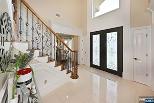 106 Arnot Pl, Paramus, NJ 07652 - Photo 3