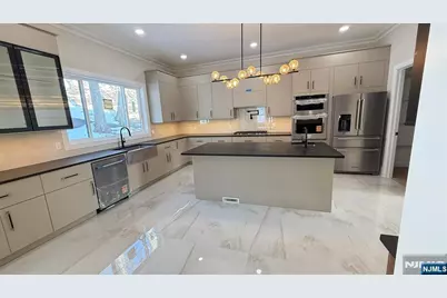 24 Peterson Road, Wayne, NJ 07470 - Photo 9