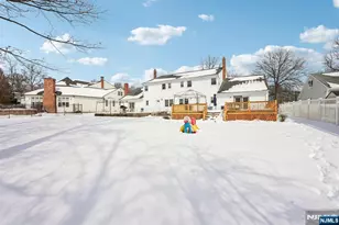 44 Forsythia Ln, Paramus, NJ 07652 - Photo 37