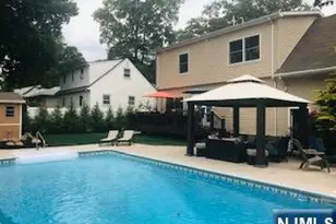 330 Hickory St, Washington Township, NJ 07676 - Photo 23