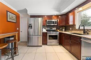 330 Hickory St, Washington Township, NJ 07676 - Photo 5