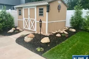 330 Hickory St, Washington Township, NJ 07676 - Photo 25