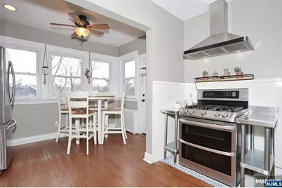 703 Linden Avenue, Teaneck Township, NJ 07666 - Photo 9