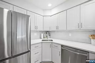 10 New Bedford Road D, West Milford, NJ 07480 - Photo 5