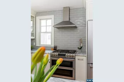 26 Clairidge Court, Montclair, NJ 07042 - Photo 19